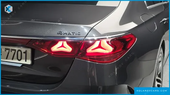 MERCEDES E-CLASS E300 4MATIC AMG LINE
