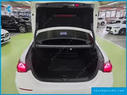 MERCEDES E-CLASS E200 AVANTGARDE