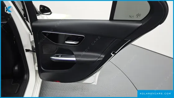 MERCEDES C-CLASS C200 4MATIC AVANTGARDE