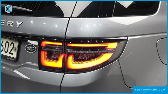 LAND ROVER DISCOVERY SPORT D150 S
