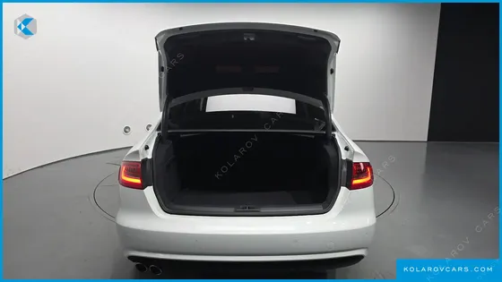 AUDI A4 30 TDI DYNAMIC