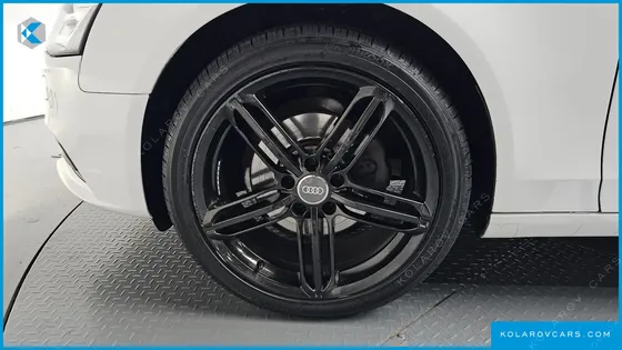 AUDI A4 2.0 TDI DYNAMIC