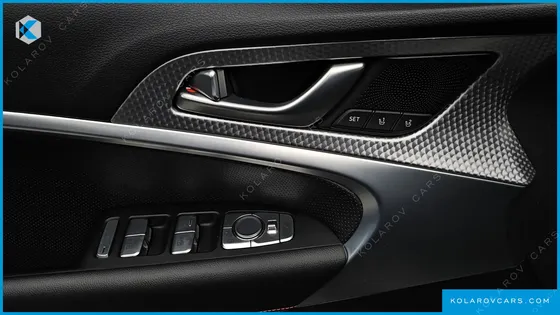 GENESIS G70 GASOLINE 2.0T 2WD