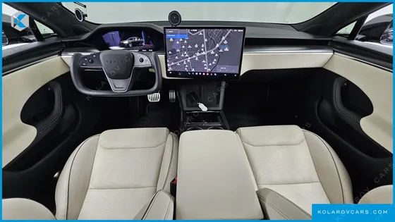 TESLA MODEL S PLAID