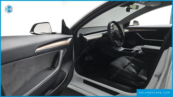TESLA MODEL 3 RWD