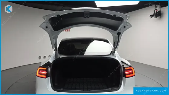 TESLA MODEL 3 RWD