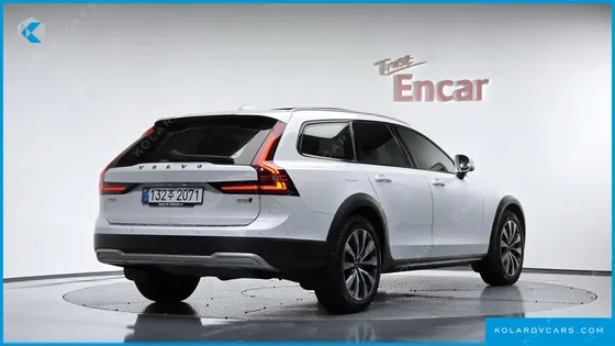 VOLVO V90 B5 PRO AWD