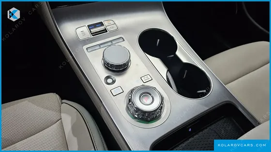 GENESIS GV70 2.5T GASOLINE 2WD
