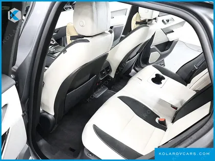 LAND ROVER RANGE ROVER VELAR 3.0 D300 R-DYNAMIC SE
