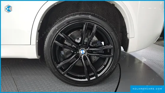 BMW X5M 4.4