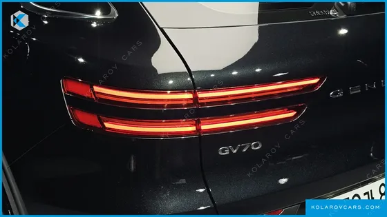 GENESIS GV70 2.5T GASOLINE 2WD