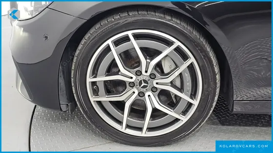 MERCEDES E-CLASS E220D 4MATIC AMG LINE