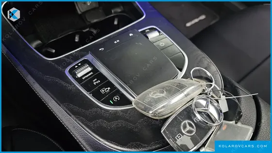 MERCEDES E-CLASS E220D 4MATIC AMG LINE