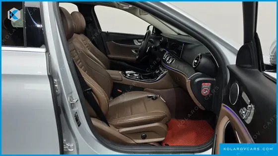 MERCEDES E-CLASS E300 4MATIC AVNATGARDE