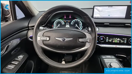 GENESIS GV70 2.5T GASOLINE 2WD
