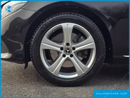 MERCEDES E-CLASS E220D AVANTGARDE