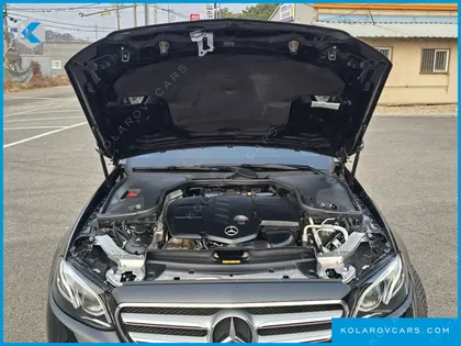 MERCEDES E-CLASS E220D AVANTGARDE
