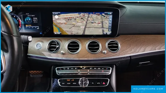 MERCEDES E-CLASS E300 4MATIC EXCLUSIVE