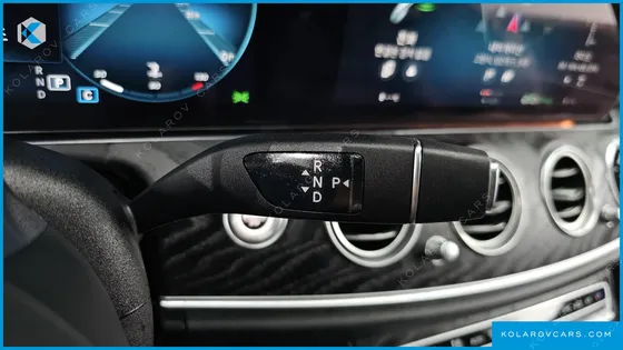 MERCEDES E-CLASS E220D 4MATIC AMG LINE