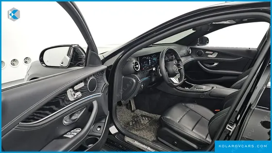 MERCEDES E-CLASS E220D 4MATIC AMG LINE