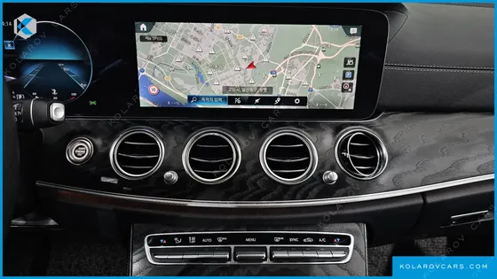 MERCEDES E-CLASS E220D 4MATIC AMG LINE