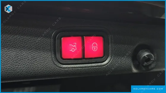 MERCEDES E-CLASS E220D 4MATIC AMG LINE