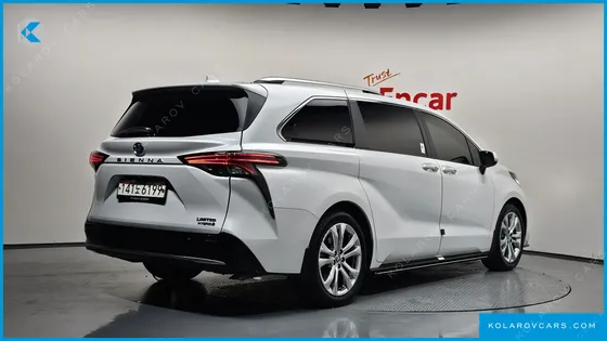 TOYOTA SIENNA 2.5 HYBRID 2WD