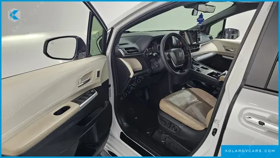 TOYOTA SIENNA 2.5 HYBRID 2WD