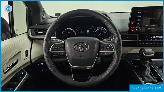 TOYOTA SIENNA 2.5 HYBRID 2WD