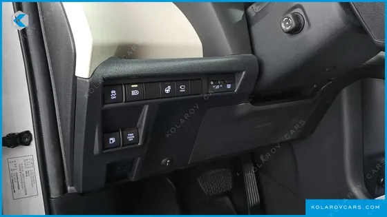 TOYOTA SIENNA 2.5 HYBRID 2WD