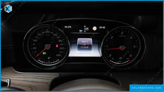 MERCEDES E-CLASS E220D EXCLUSIVE