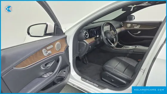 MERCEDES E-CLASS E220D 4MATIC EXCLUSIVE