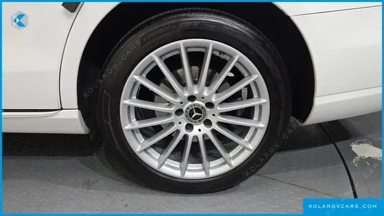MERCEDES E-CLASS E220D 4MATIC EXCLUSIVE