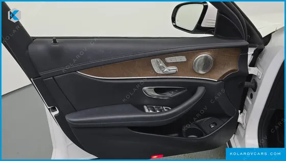 MERCEDES E-CLASS E220D 4MATIC EXCLUSIVE
