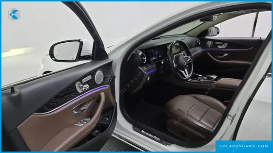 MERCEDES E-CLASS E300 AVANTGARDE