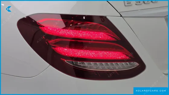 MERCEDES E-CLASS E300 AVANTGARDE