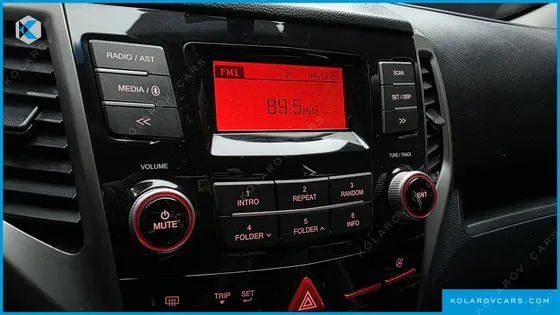 KGM - SSANGYONG TIVOLI VX 2WD