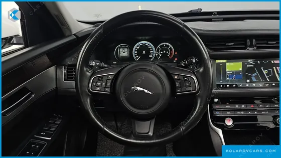 JAGUAR XF 20D PORTFOLIO