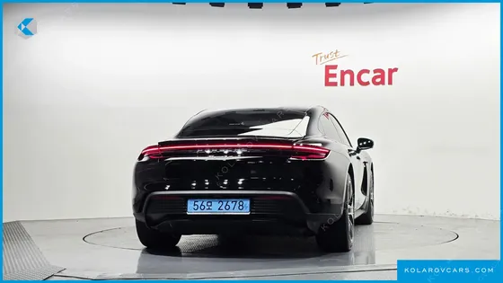 PORSCHE TAYCAN BASE 4