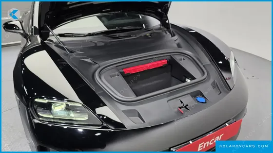 PORSCHE TAYCAN BASE 4