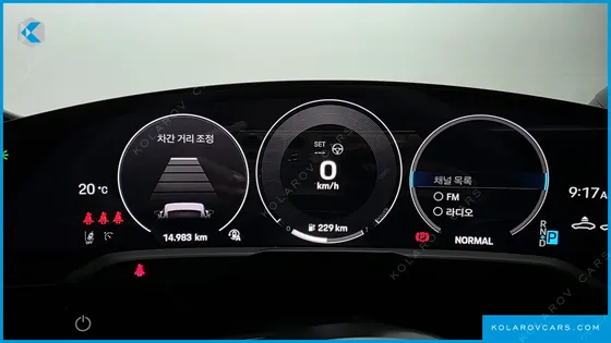 PORSCHE TAYCAN BASE 4