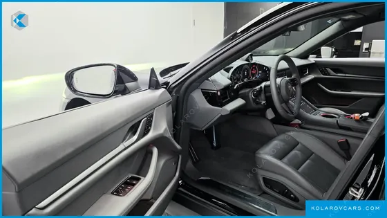 PORSCHE TAYCAN BASE 4