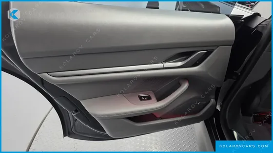 PORSCHE TAYCAN BASE 4