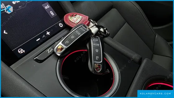PORSCHE TAYCAN BASE 4
