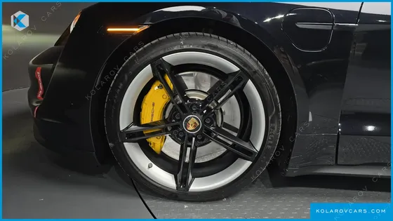 PORSCHE TAYCAN 4S