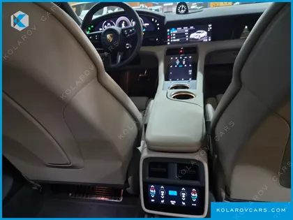 PORSCHE TAYCAN 4S