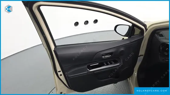 TOYOTA PRIUS 1.5