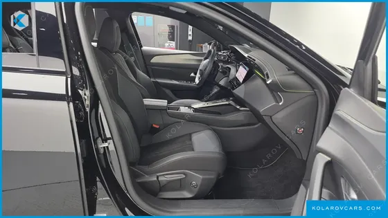 PEUGEOT 308 1.2 HYBRID GT