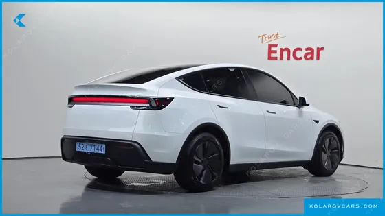TESLA MODEL Y PREMIUM RWD
