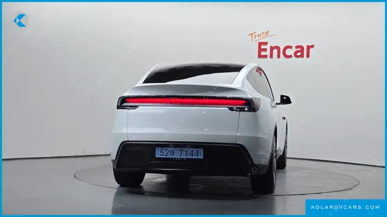 TESLA MODEL Y PREMIUM RWD